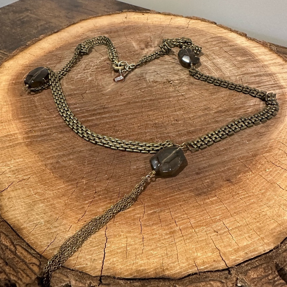 Elegant Gold Necklace with Smoky Accents